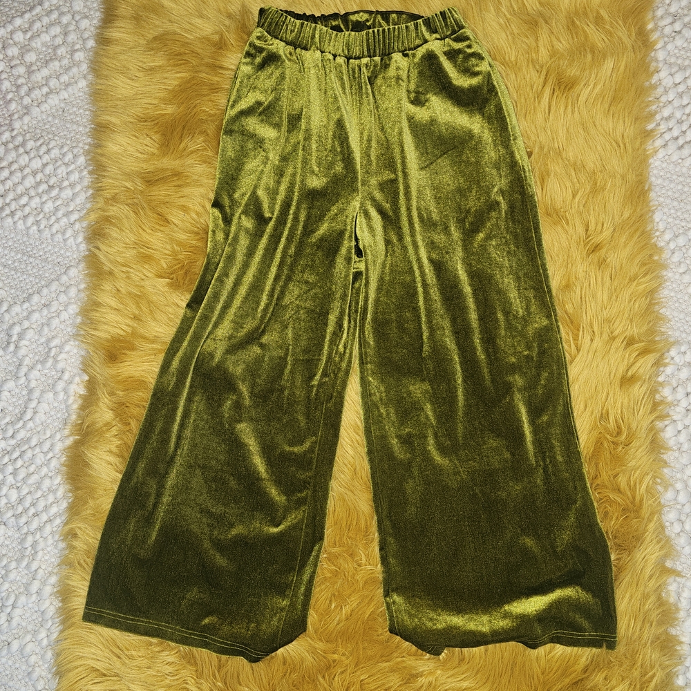 Womens Velvet Green/Olive Pants